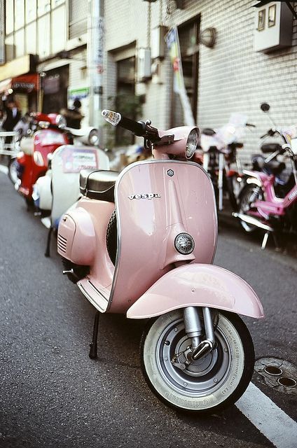 Vespa Making waves - teambuilding by autobussencannaerts.be